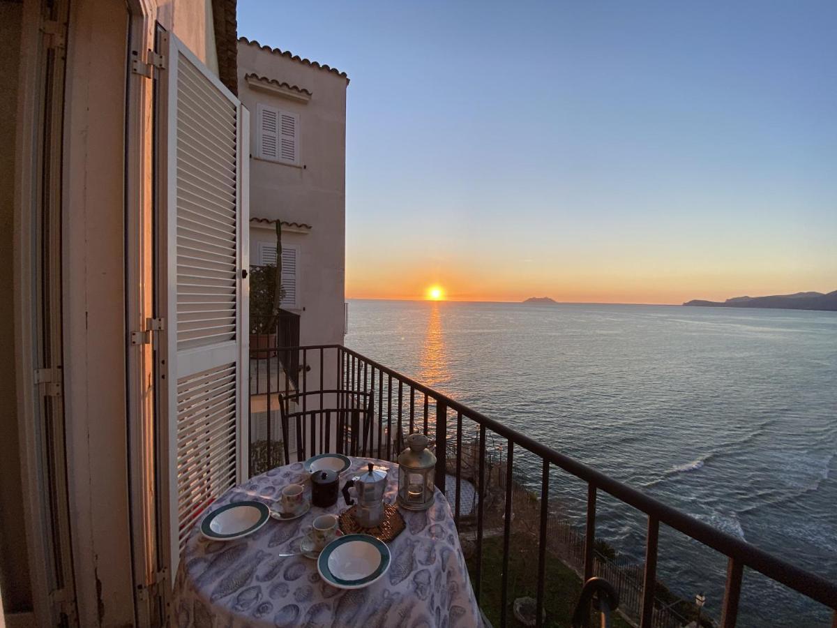 Holidaycasa Romano - Vacanza Nel Cuore Di Sperlonga Exterior photo