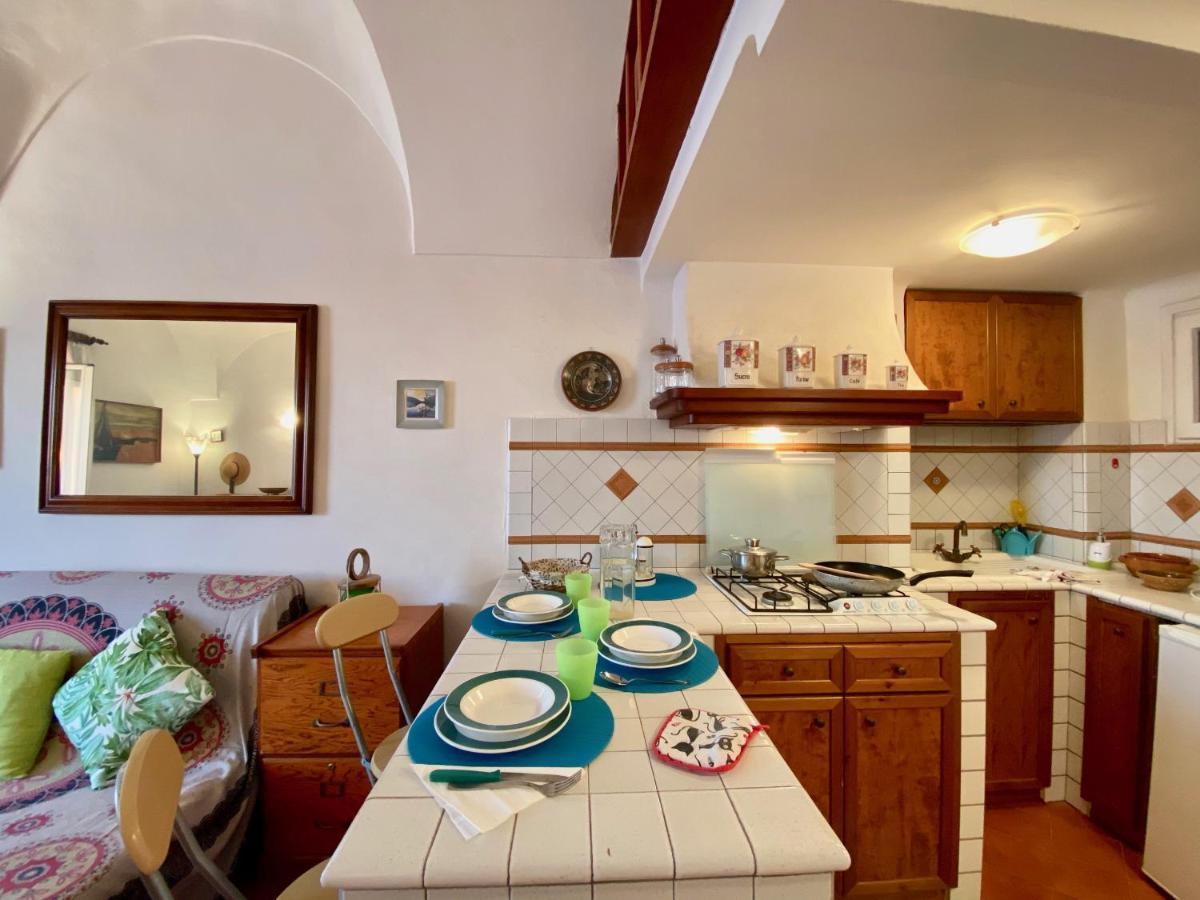 Holidaycasa Romano - Vacanza Nel Cuore Di Sperlonga Exterior photo