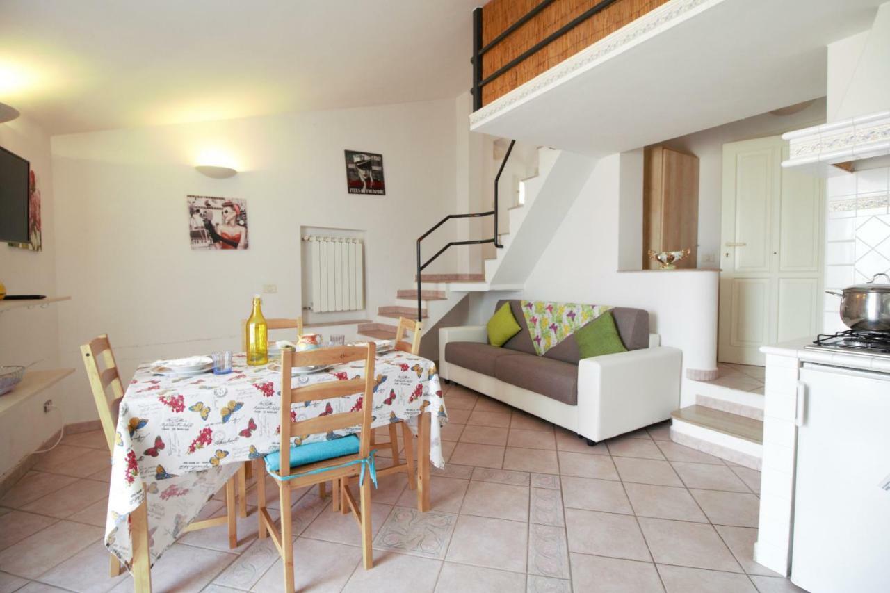 Holidaycasa Romano - Vacanza Nel Cuore Di Sperlonga Exterior photo