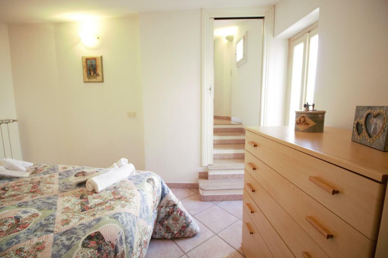 Holidaycasa Romano - Vacanza Nel Cuore Di Sperlonga Exterior photo