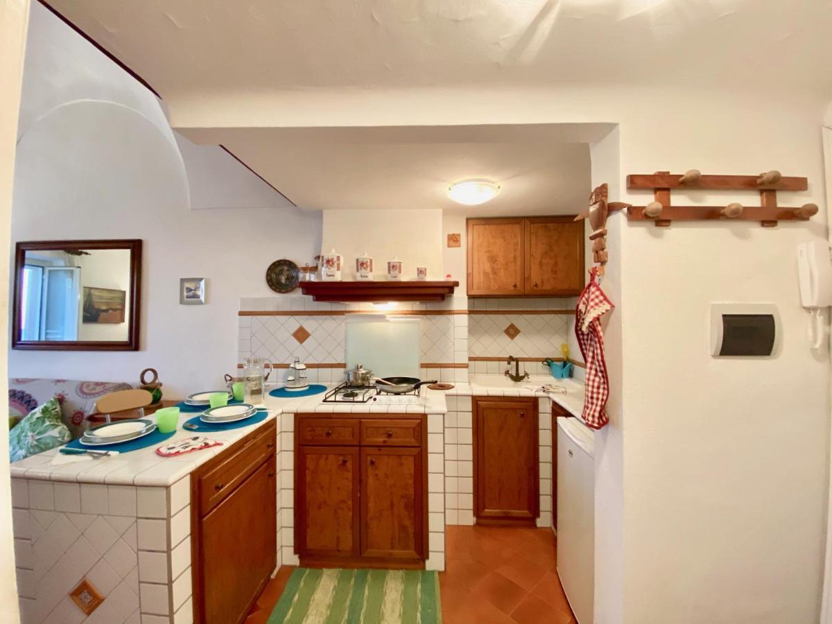 Holidaycasa Romano - Vacanza Nel Cuore Di Sperlonga Exterior photo